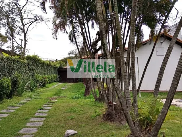 Casa com 765m² 3 quartos e 3 banheiros, à venda, no bairro Centro em Poá