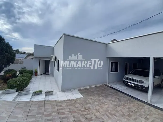 Casa com 194m² 4 quartos e 2 banheiros, à venda, no bairro Guilherme Reich em Concórdia