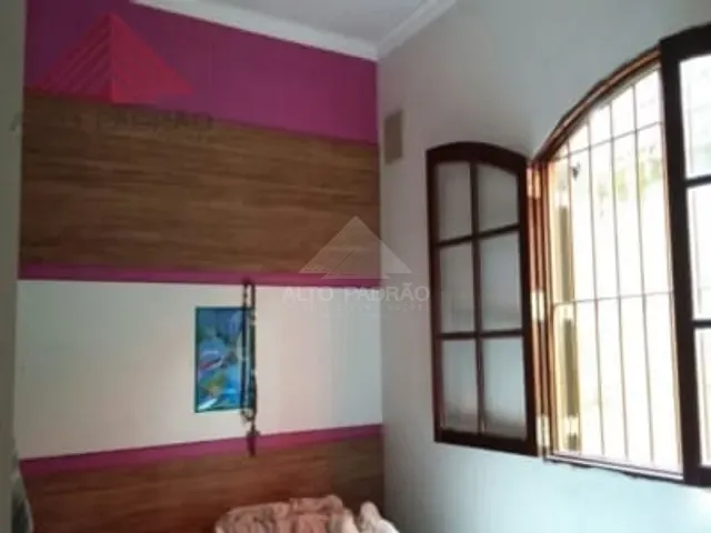 Casa com 250m² 2 quartos e 1 banheiro, à venda, no bairro Jardim Santista em Mauá
