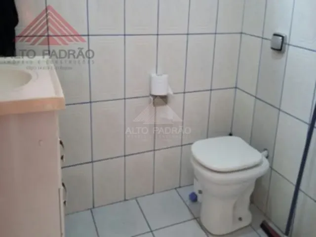 Casa com 250m² 2 quartos e 1 banheiro, à venda, no bairro Jardim Santista em Mauá
