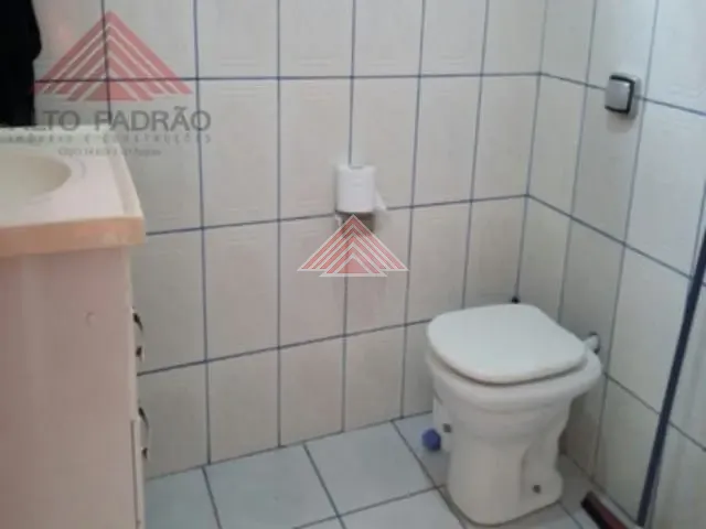 Casa com 250m² 2 quartos e 1 banheiro, à venda, no bairro Jardim Santista em Mauá