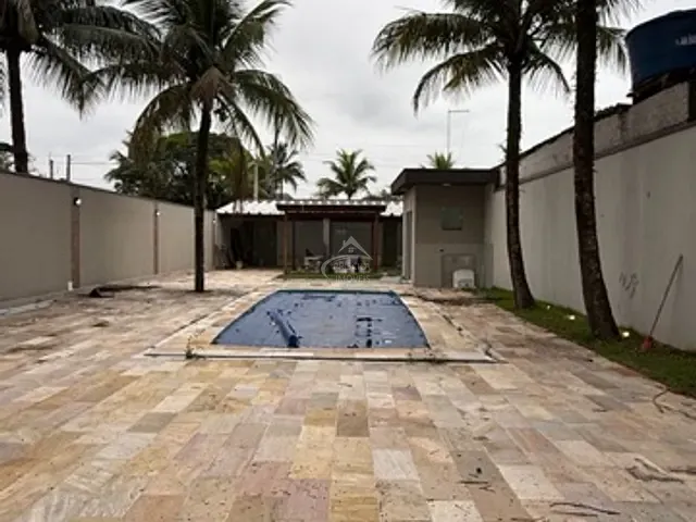 Casa com 400m² 3 quartos e 4 banheiros, à venda, no bairro Boraceia em Bertioga