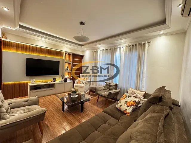 Casa com 316m² 3 quartos e 3 banheiros, à venda, no bairro Gávea em Londrina