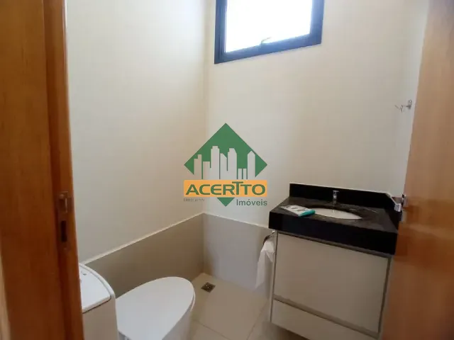 Casa com 200m² 3 quartos e 3 banheiros, para alugar, no bairro Aeroporto em Araçatuba
