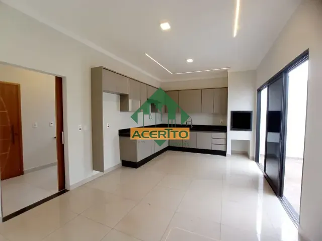 Casa com 200m² 3 quartos e 3 banheiros, para alugar, no bairro Aeroporto em Araçatuba