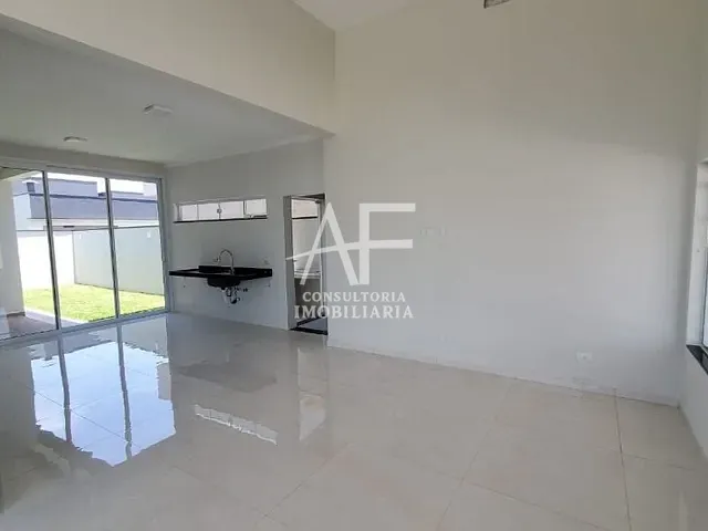 Casa com 258m² 3 quartos e 2 banheiros, à venda, no bairro Guedes em Tremembé