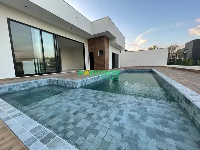 Casa com 750m² 4 quartos e 5 banheiros, à venda, no bairro Condomínio Reserva do Paratehy em São José dos Campos
