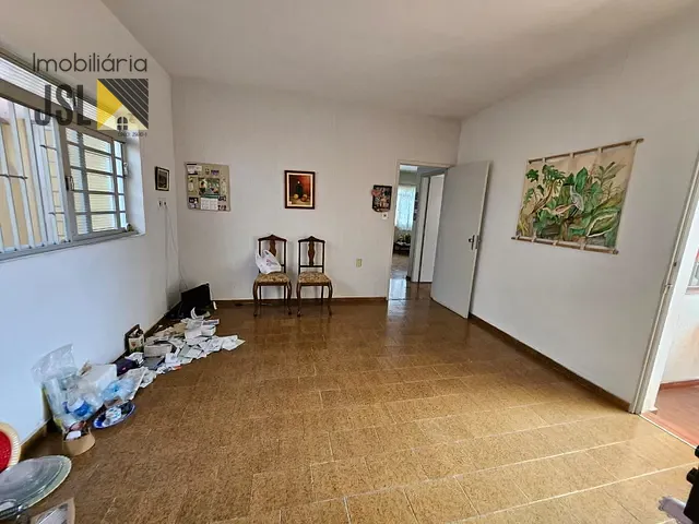 Casa com 330m² 3 quartos e 2 banheiros, à venda, no bairro Jardim Santo Antônio em Caçapava