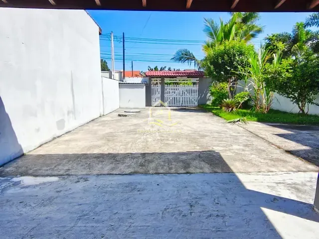 Casa 3 quartos e 3 banheiros, à venda, no bairro Boraceia em Bertioga