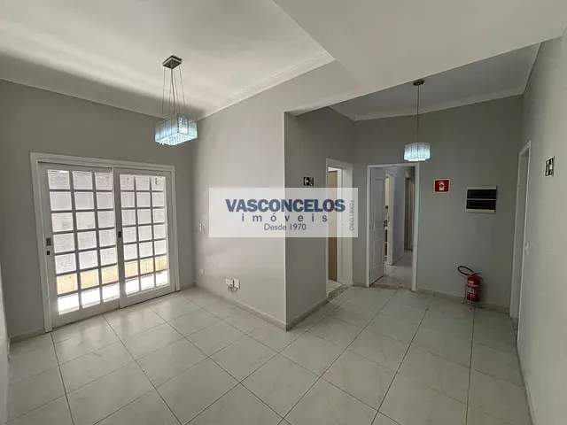 Casa com 218m² 5 quartos e 4 banheiros, à venda, no bairro Vila Ema em São José dos Campos