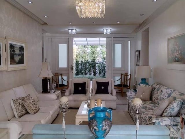 Casa com 904m² 4 quartos e 6 banheiros, à venda ou para alugar, no bairro Jardim Nova São João em São João da Boa Vista