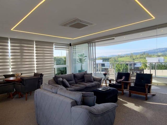 Casa com 904m² 4 quartos e 6 banheiros, à venda ou para alugar, no bairro Jardim Nova São João em São João da Boa Vista