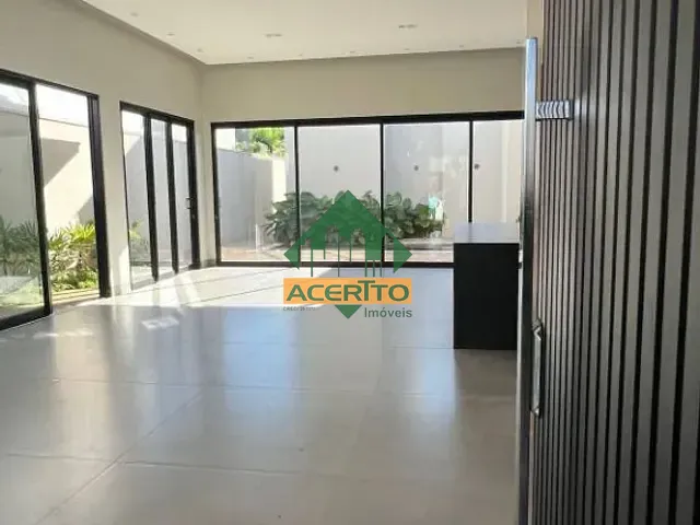 Casa com 450m² 3 quartos e 5 banheiros, à venda ou para alugar, no bairro Iporã em Araçatuba