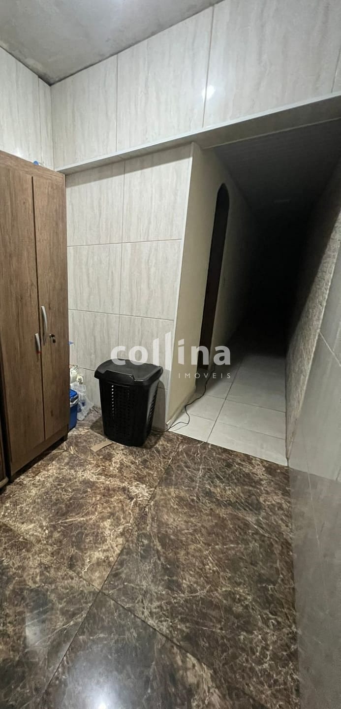Casa à venda com 5 quartos, 10m² - Foto 7