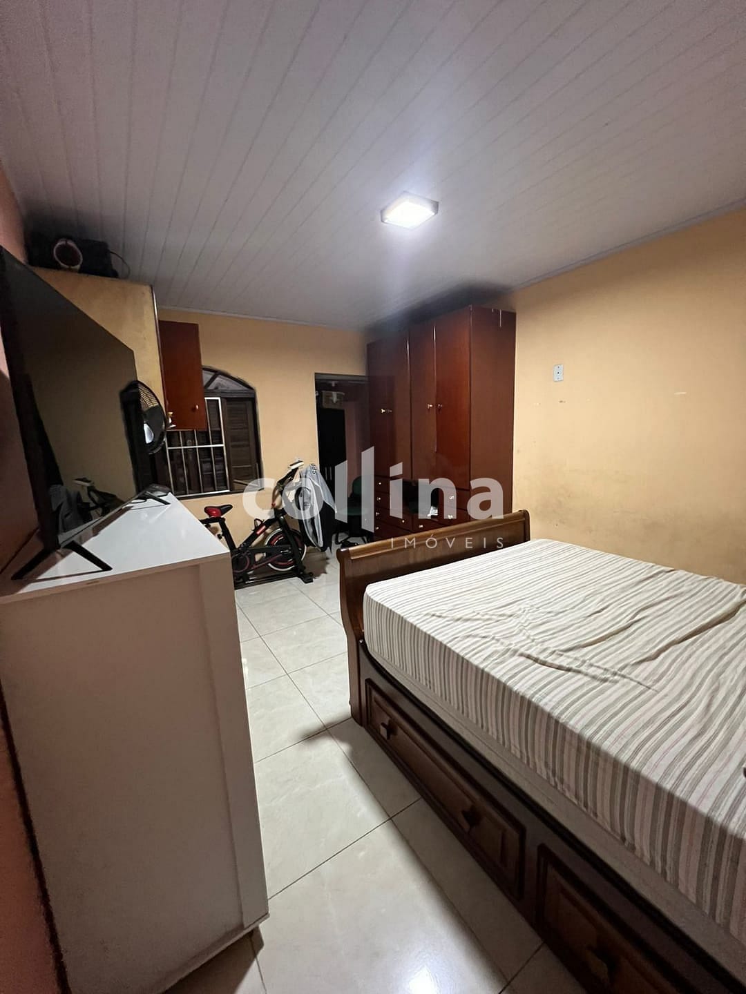 Casa à venda com 5 quartos, 10m² - Foto 10
