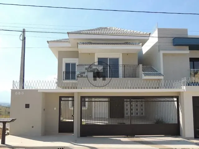 Casa com 312m² 3 quartos e 5 banheiros, à venda, no bairro Village Mantiqueira em Guaratinguetá