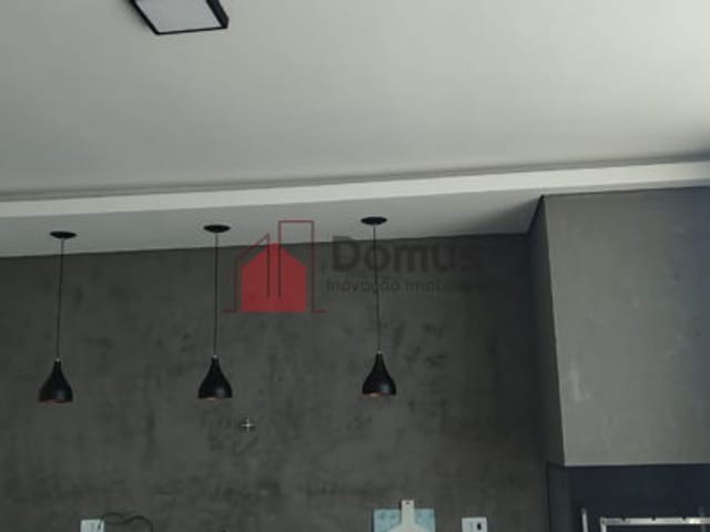 Casa com 435m², à venda, no bairro Mombaça em Pindamonhangaba