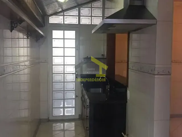 Casa 2 quartos e 1 banheiro, à venda, no bairro Loteamento Rei de Ouro em Itatiba
