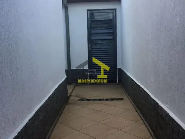 Casa 2 quartos e 1 banheiro, à venda, no bairro Loteamento Rei de Ouro em Itatiba