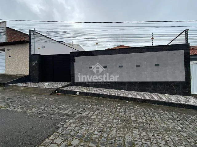 Casa com 360m² 2 quartos e 2 banheiros, à venda ou para alugar, no bairro Nova Brasília em Campina Grande