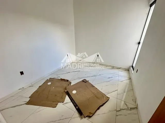Casa 2 quartos e 1 banheiro, à venda, no bairro Forquilhas em São José