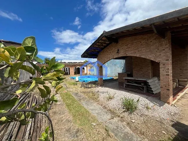 Casa com 393m² 1 quarto e 1 banheiro, à venda, no bairro Indaiá em Caraguatatuba
