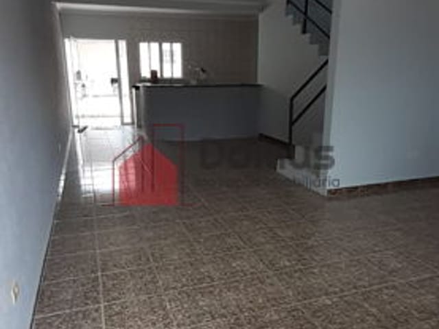 Casa com 250m², à venda, no bairro Residencial Mombaça em Pindamonhangaba