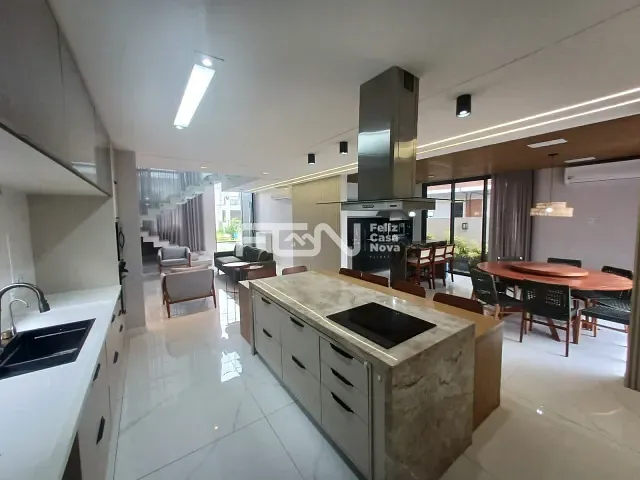 Casa com 285m² 5 quartos e 5 banheiros, à venda ou para alugar, no bairro cascalheira em Camaçari