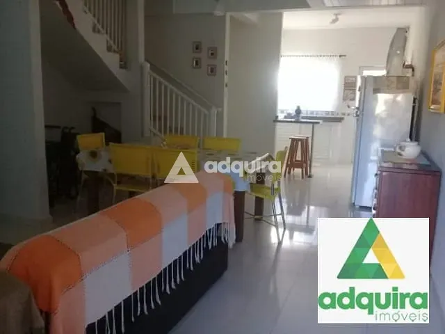 Sobrado 3 quartos e 3 banheiros, à venda, no bairro Centro em Matinhos