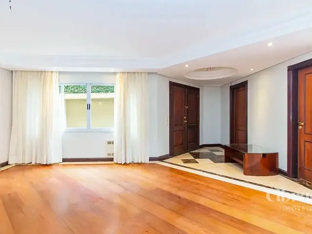 Casa 4 quartos e 7 banheiros, para alugar, no bairro Campo Comprido em Curitiba