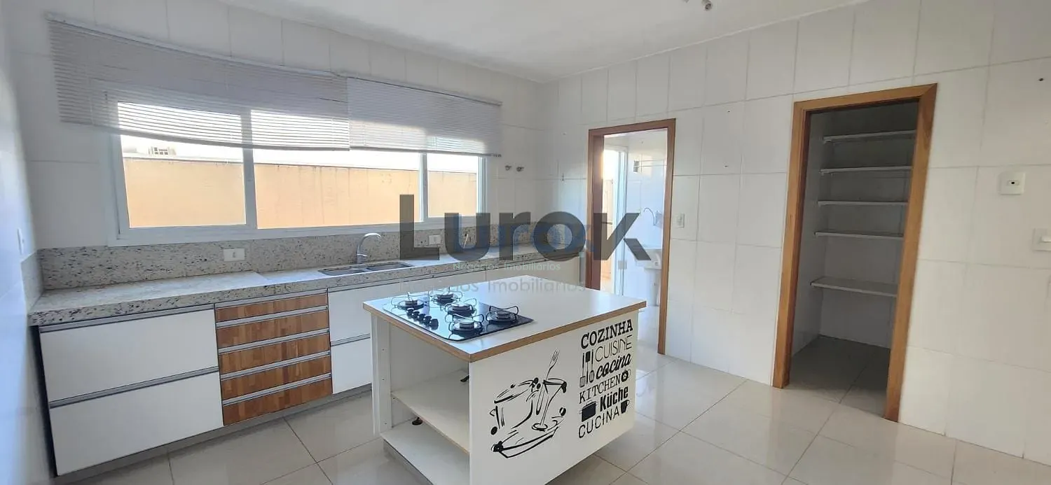 Casa, 3 quartos, 220 m² - Foto 4