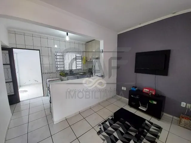 Casa com 250m² 2 quartos e 1 banheiro, à venda, no bairro Jardim Europa em Jaguariúna