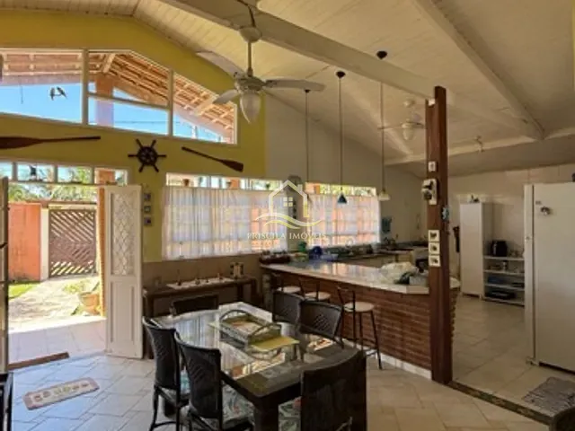 Casa com 800m² 6 quartos e 4 banheiros, à venda, no bairro Boraceia em Bertioga