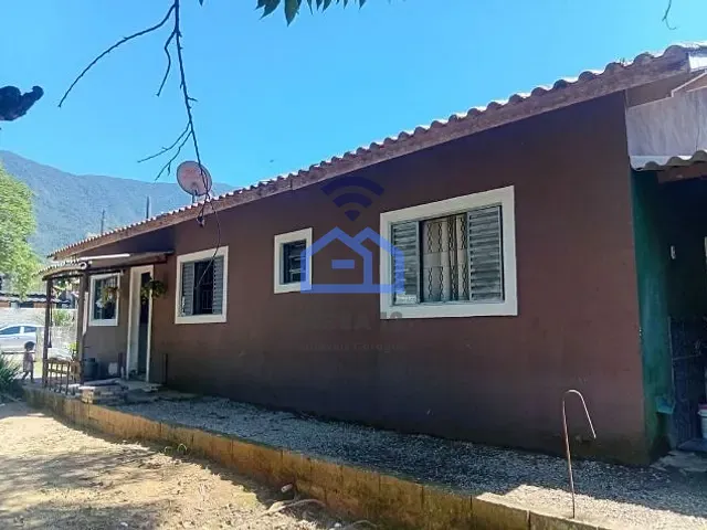 Casa com 180m² 2 quartos e 1 banheiro, à venda, no bairro Massaguaçu em Caraguatatuba