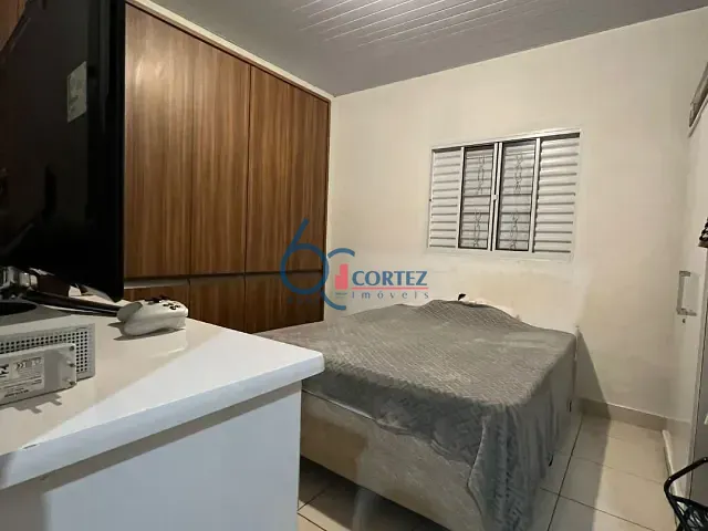 Casa com 300m² 2 quartos e 1 banheiro, à venda, no bairro Jardim Bela Vista em Rio Claro
