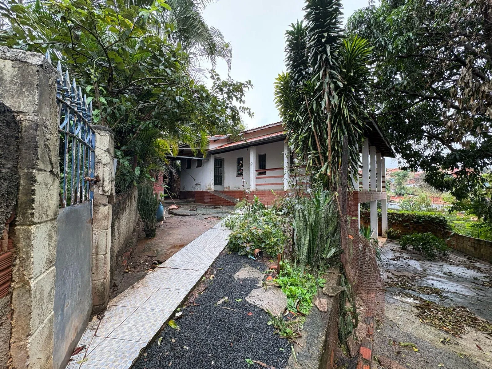 Casa, 2 quartos, 200 m² - Foto 1