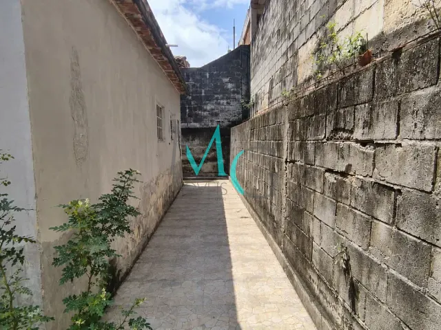 Casa 2 quartos e 2 banheiros, para alugar, no bairro Cosmos em Rio de Janeiro