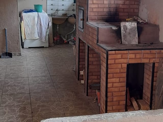 Casa com 300m² 3 quartos e 2 banheiros, à venda, no bairro Cidade Nova em Pindamonhangaba