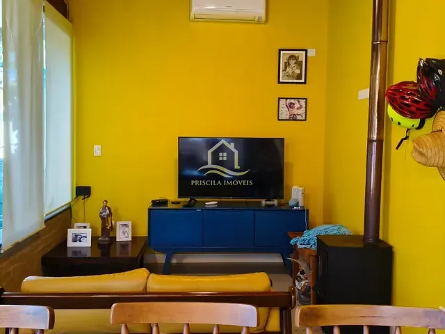 Casa 2 quartos e 2 banheiros, à venda, no bairro Boracéia em São Sebastião