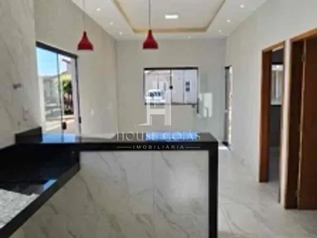 Casa com 200m² 3 quartos e 2 banheiros, à venda, no bairro Jardim Decolores em Trindade