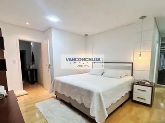 Casa com 360m² 5 quartos e 4 banheiros, à venda, no bairro Jardim das Colinas em São José dos Campos