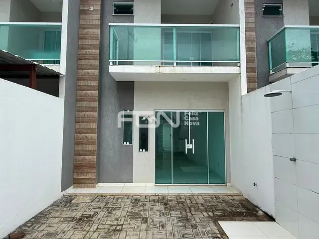 Casa 3 quartos e 2 banheiros, à venda, no bairro Ipitanga em Lauro de Freitas