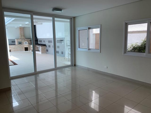 Casa com 375m² 3 quartos e 3 banheiros, à venda, no bairro Urbanova em São José dos Campos