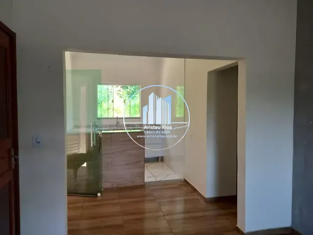 Casa com 310m² 2 quartos e 1 banheiro, à venda, no bairro Jardim Noronha em Pouso Alegre