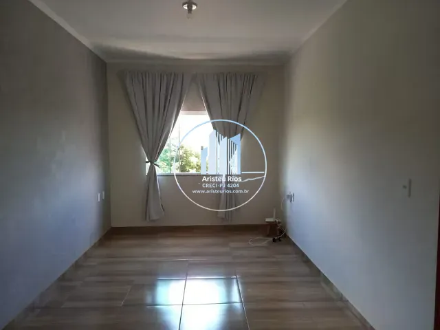 Casa com 310m² 2 quartos e 1 banheiro, à venda, no bairro Jardim Noronha em Pouso Alegre