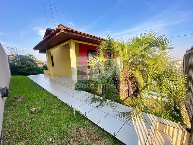 Casa com 380m² 2 quartos e 1 banheiro, à venda, no bairro Universitário em Chapecó