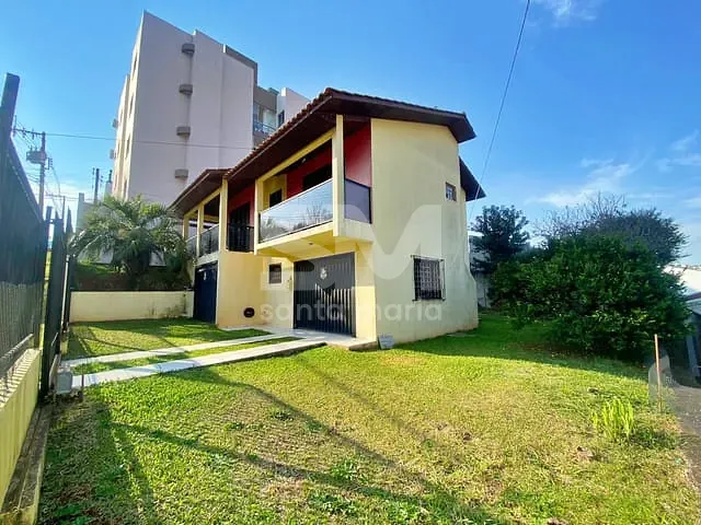 Casa com 380m² 2 quartos e 1 banheiro, à venda, no bairro Universitário em Chapecó