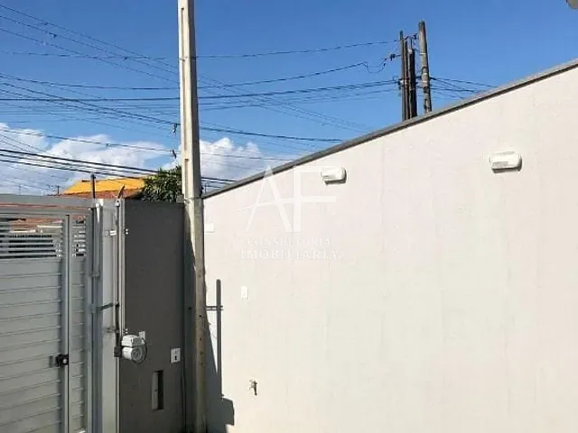 Casa com 126m² 3 quartos e 2 banheiros, à venda, no bairro Parque São Luís em Taubaté