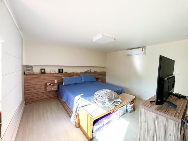 Casa com 310m² 3 quartos e 2 banheiros, à venda, no bairro Barra em Macaé