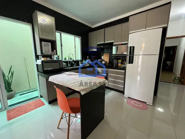 Casa com 150m² 2 quartos e 1 banheiro, à venda, no bairro Morro do Algodão em Caraguatatuba